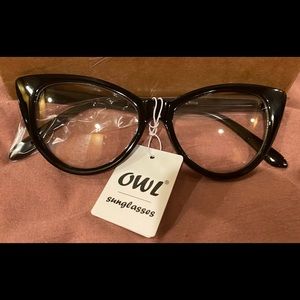 Black cat eyes glasses